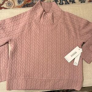 RBX Cable Knit Pink Crewneck Active Sweatshirt  Size Medium. NWT